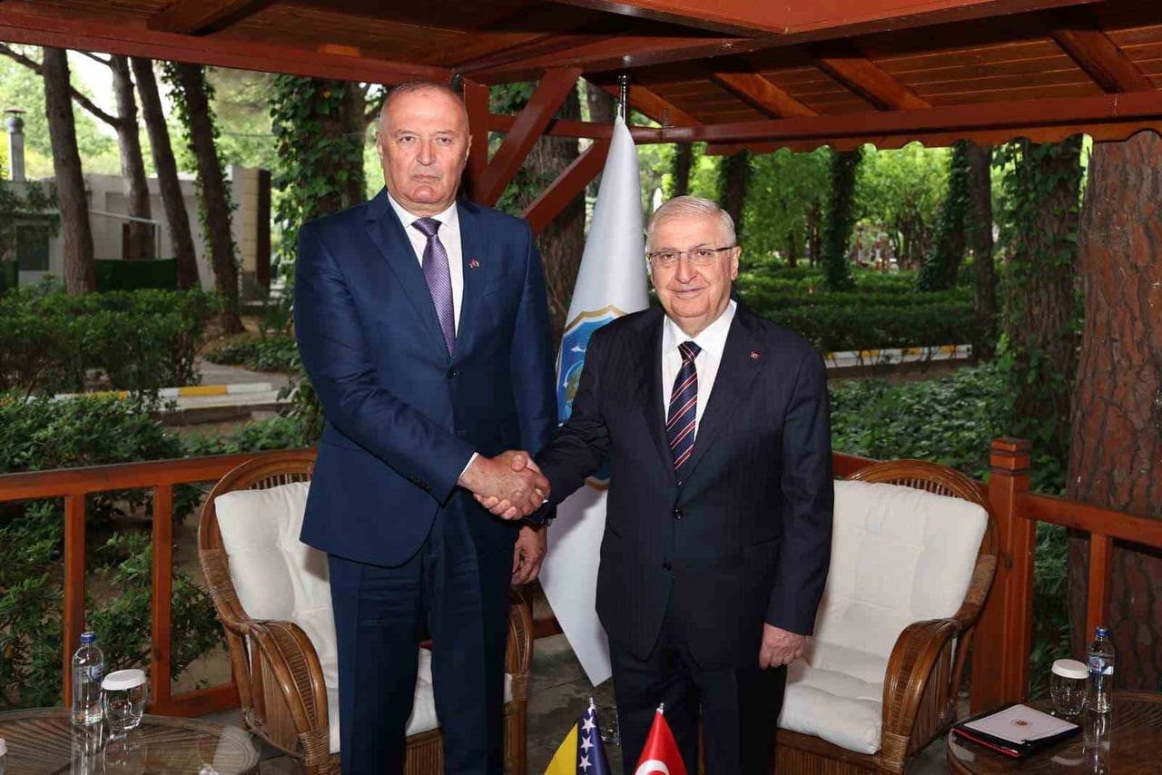 MİLLİ SAVUNMA BAKANI YAŞAR GÜLER, BOSNA HERSEK BAŞBAKAN YARDIMCISI VE SAVUNMA BAKANI ZUKAN HELEZ...