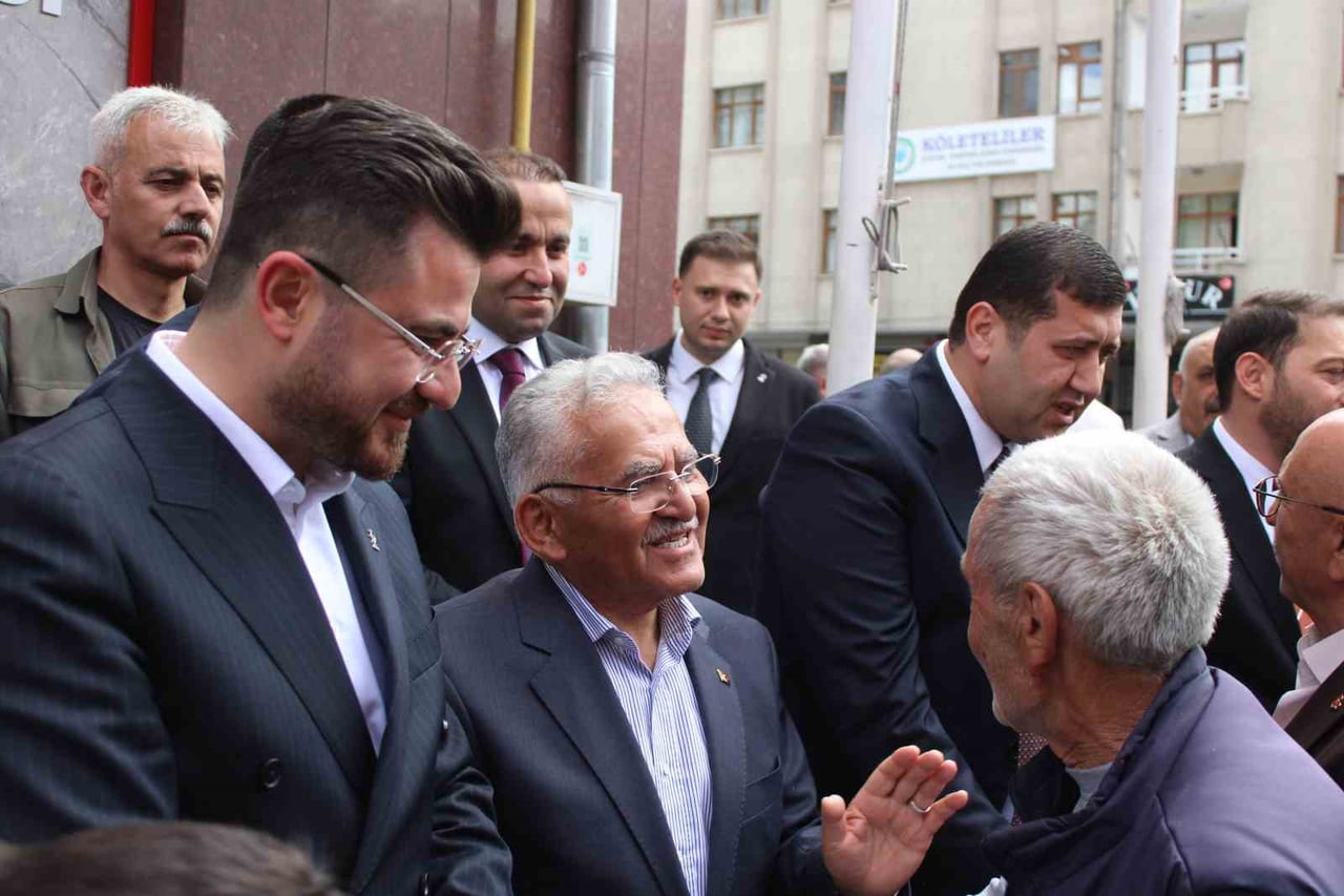 MİLLİYETÇİ HAREKET PARTİSİ KAYSERİ İL BAŞKANLIĞI'NDA BAYRAMLAŞMA PROGRAMI DÜZENLENDİ.