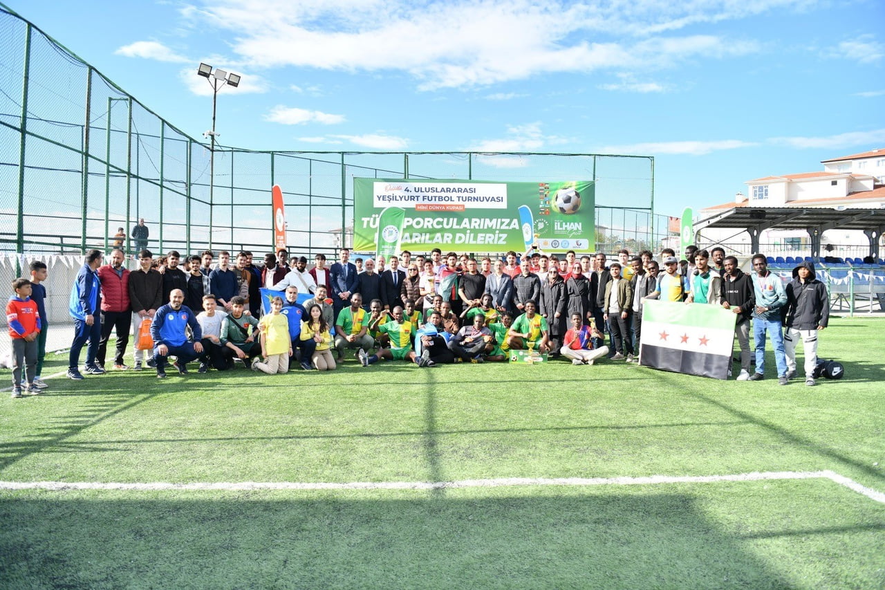MİNİ DÜNYA KUPASI’NDA KARDEŞLİK KAZANDI: YEŞİLYURT’TA ULUSLARARASI FUTBOL COŞKUSU