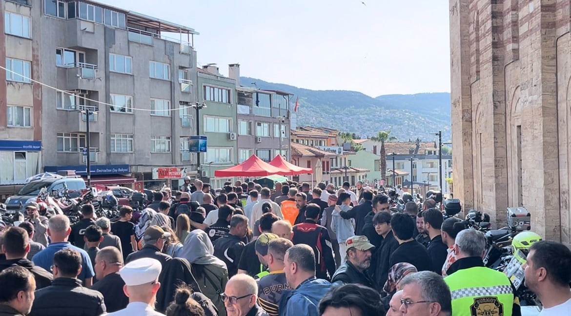 MOTOSİKLET KAZASINDA ÖLEN SES SANATÇISI SON YOLCULUĞUNA UĞURLANDI