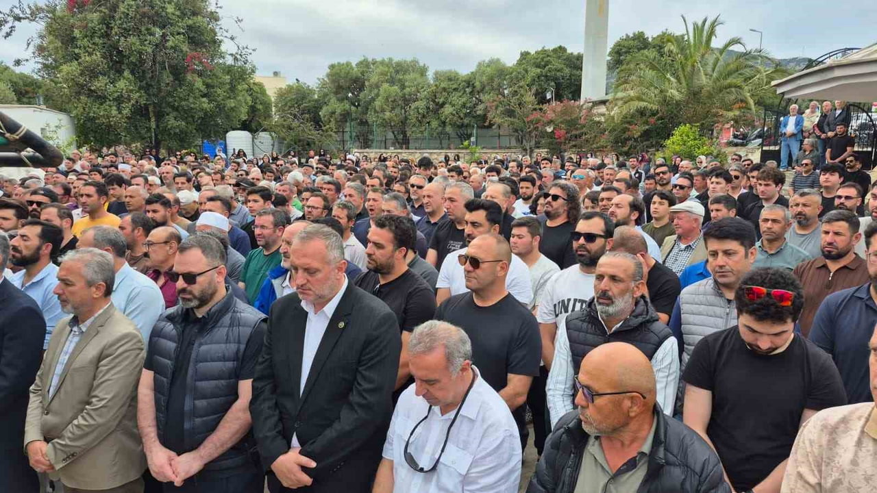 MOTOSİKLETİN ÇARPMASI SONUCU HAYATINI KAYBEDEN İMAM SON YOLCULUĞUNA UĞURLANDI