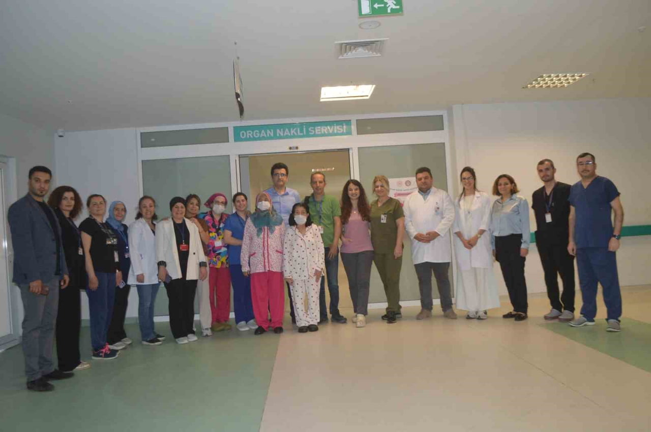 MUĞLA'DA ÇİFTE MUCİZE 6 YILLIK DİYALİZ ESARETİ ORGAN BAĞIŞIYLA SON BULDU
