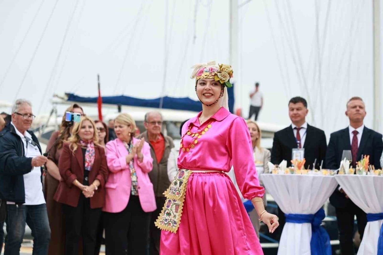 MUĞLA'NIN BODRUM İLÇESİ İLE BAŞLAYAN ETKİNLİKTE, BODRUM BELEDİYESİ VE MUĞLA BÜYÜKŞEHİR BELEDİYESİ...