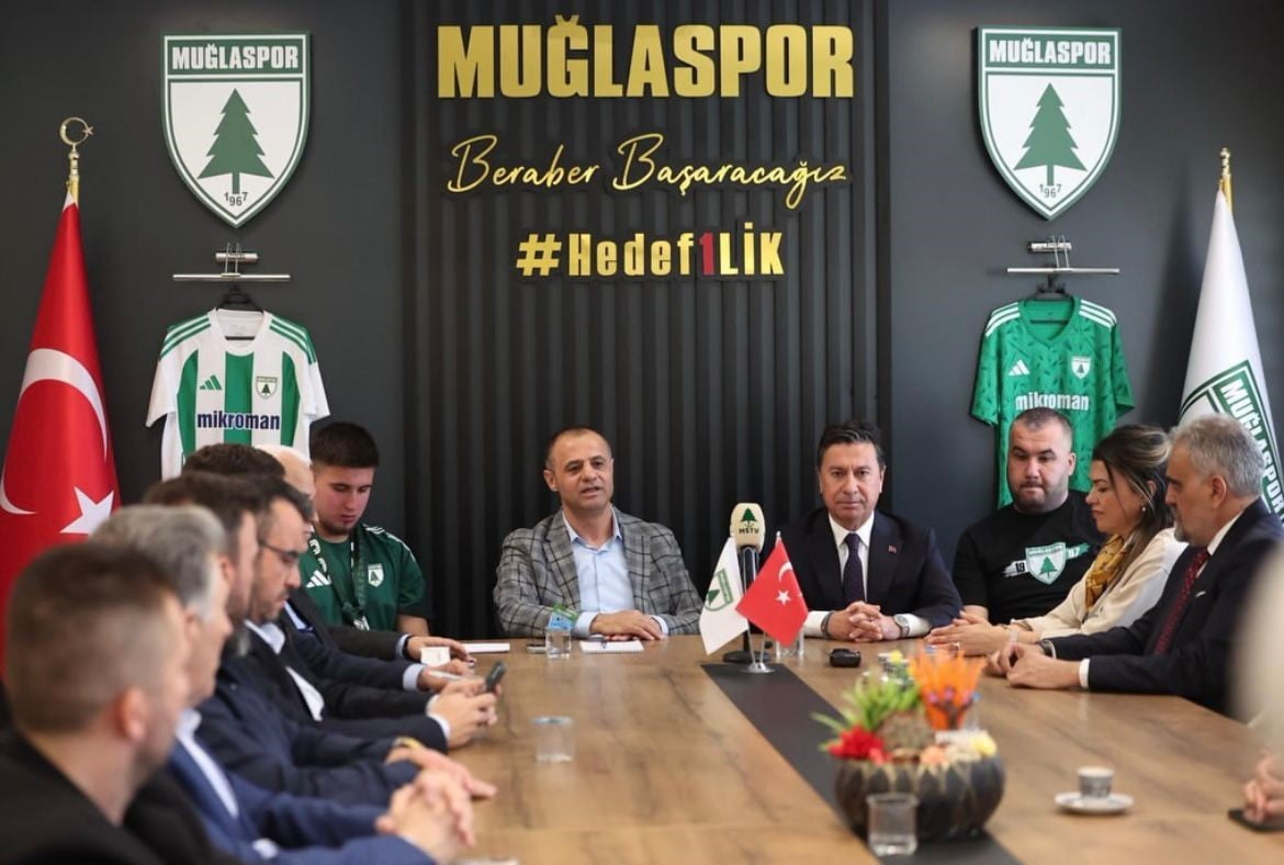 MUĞLA BÜYÜKŞEHİR BELEDİYE BAŞKANI AHMET ARAS, KRİTİK FİNAL ÖNCESİ MUĞLASPOR TESİSLERİNİ ZİYARET...