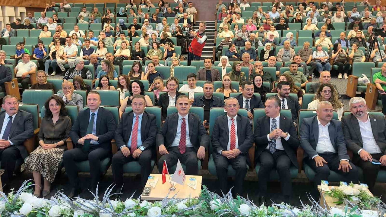 MUĞLA’DA ZEYTİNYAĞININ "KALİTE YOLCULUĞU" ÖDÜLLERLE TAÇLANDI