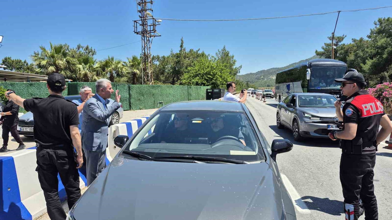 MUĞLA’NIN BODRUM İLÇESİNDE KURBAN BAYRAMI TATİLİ ÖNCESİNDE ASAYİŞ VE TRAFİK DENETİMİNE KATILAN...