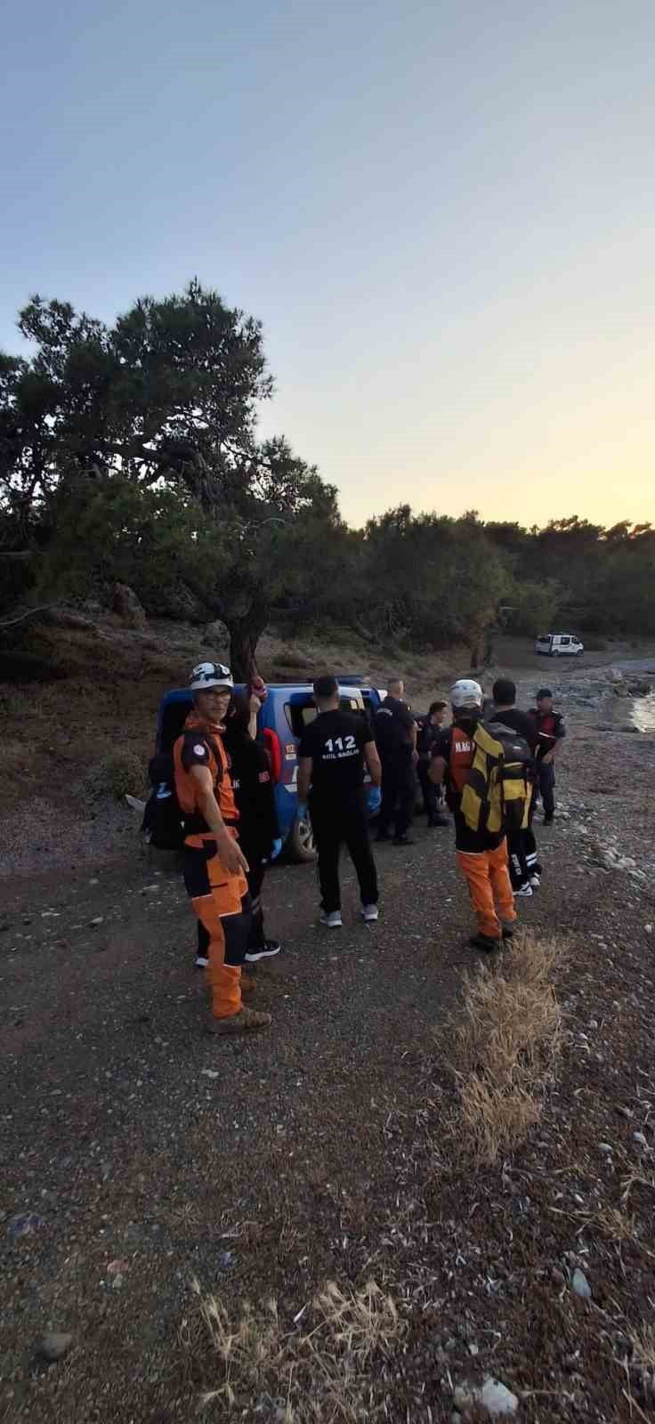 MUĞLA’NIN DATÇA İLÇESİNDE KARYA YOLU BÖLGESİNDE MAHSUR KALAN 2 VATANDAŞ, EKİPLERİN YAKLAŞIK 3 SAAT...