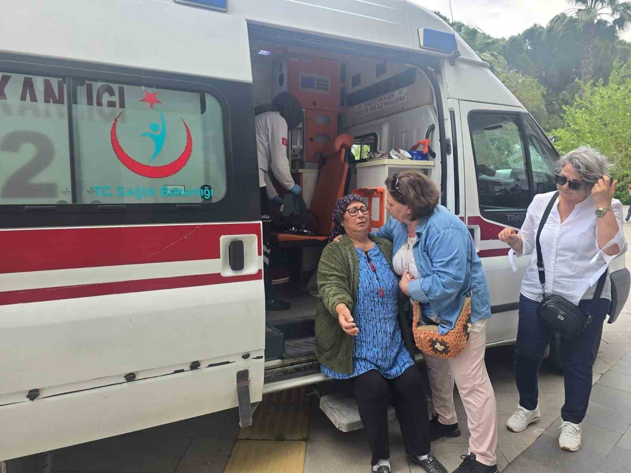 MUĞLA’NIN KÖYCEĞİZ İLÇESİNE BAĞLI DÖĞÜŞBELEN MAHALLESİ’NDE MEYDANA GELEN TRAFİK KAZASINDA, 3 KİŞİ...