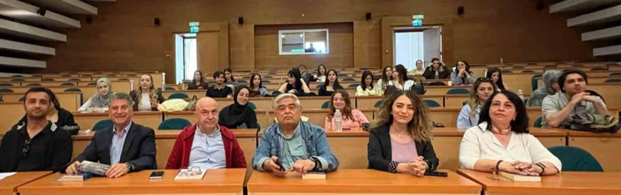 MUĞLA SITKI KOÇMAN ÜNİVERSİTESİNDE YAZAR-OKUR BULUŞMASI