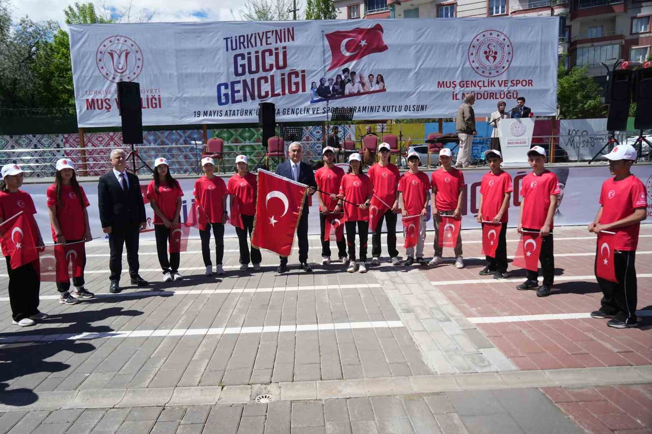 MUŞ’TA 19 MAYIS ATATÜRK’Ü ANMA, GENÇLİK VE SPOR BAYRAMI TÖREN VE ÇEŞİTLİ ETKİNLİKLERLE...