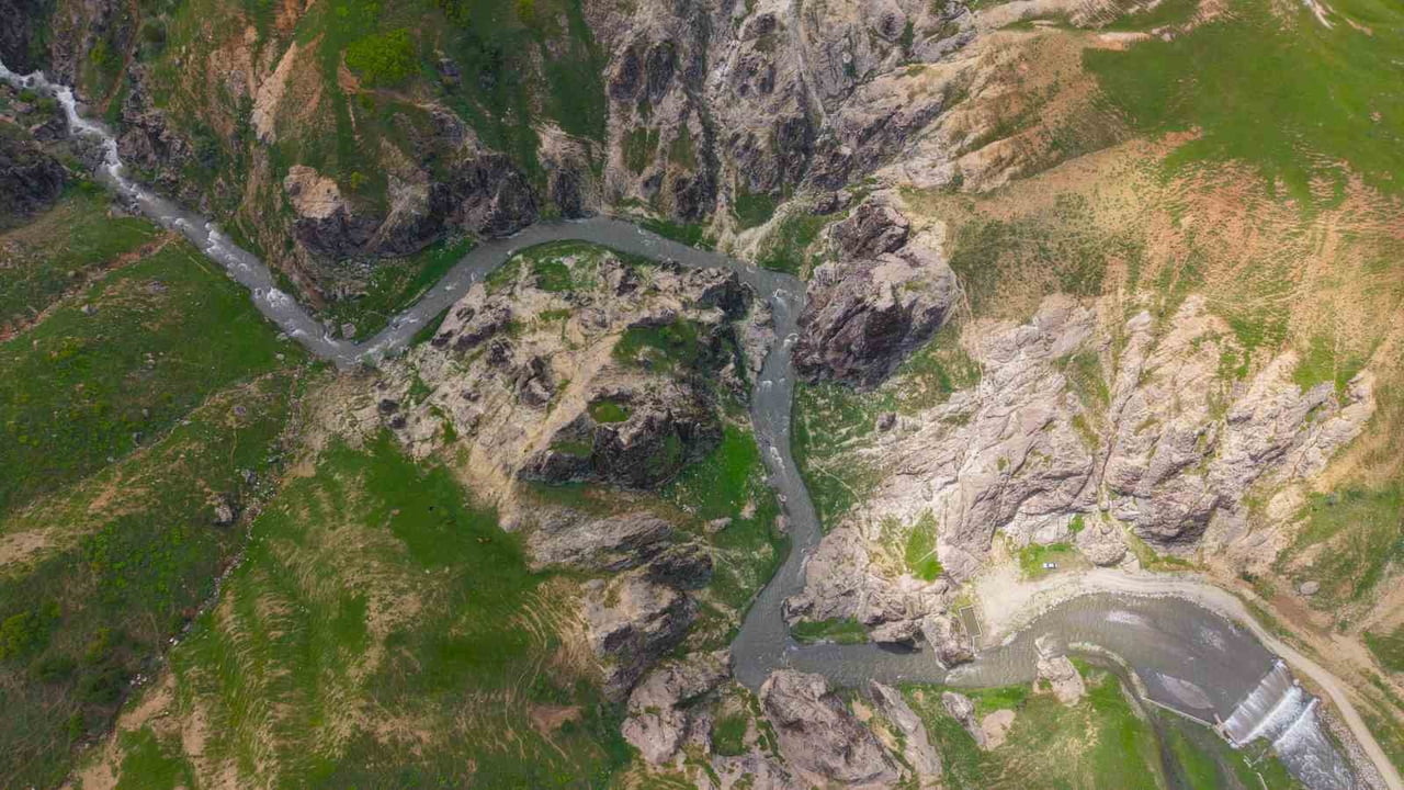MUŞ’UN DOĞAL GÜZELLİKLERİ ARASINDA YER ALAN KIZILAĞAÇ KANYONU, ETKİLEYİCİ MANZARASI, DOĞAL YÜRÜYÜŞ...