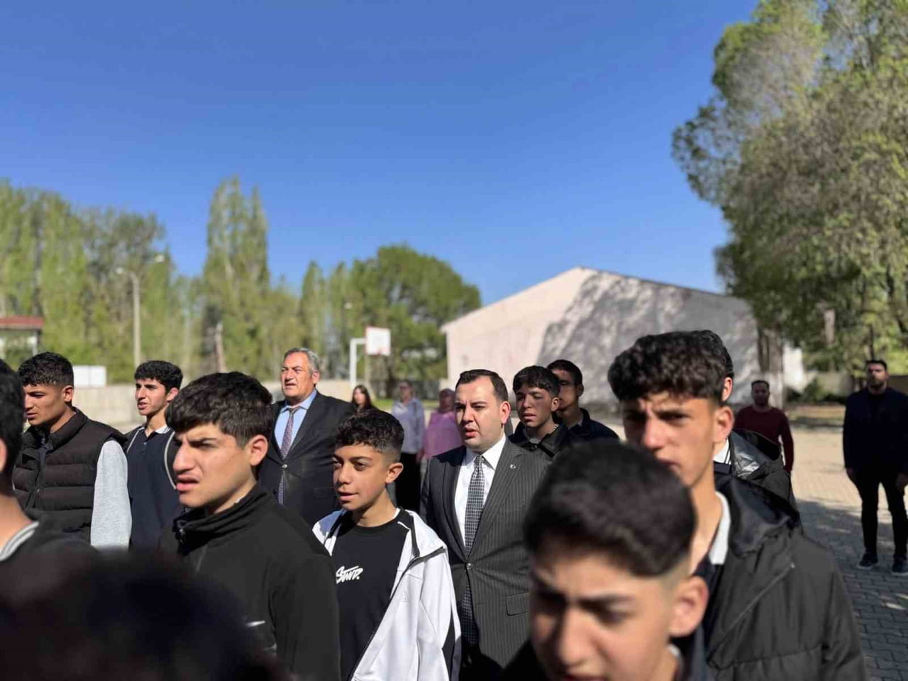 MUŞ’UN HASKÖY KAYMAKAMI İSMAİL GÜNEY, HAFTANIN İLK MESAİ GÜNÜNDE ŞEHİT MEHMET AKTAŞ ÇOK PROGRAMLI...