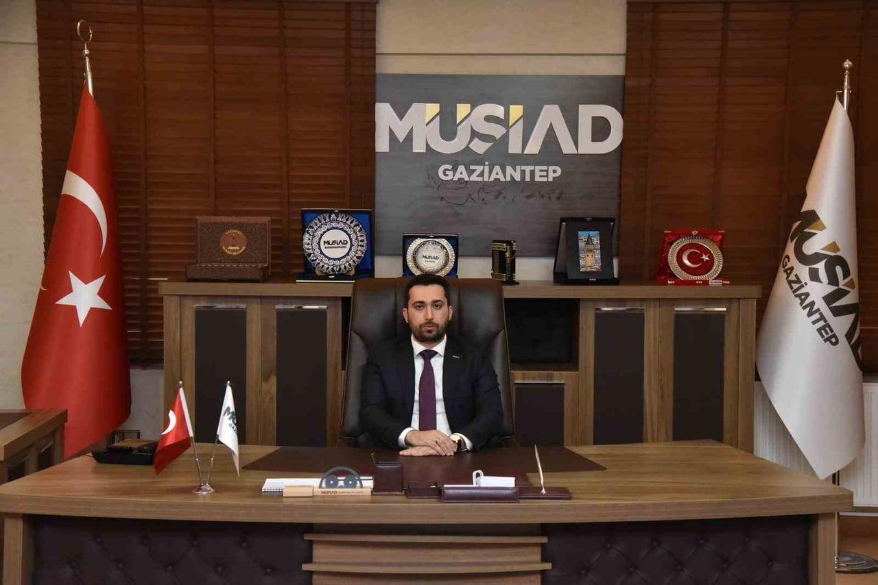 MÜSTAKİL SANAYİCİ VE İŞADAMLARI DERNEĞİ (MÜSİAD) GAZİANTEP ŞUBE BAŞKANI FURKAN ÖZDURDU, KURBAN...