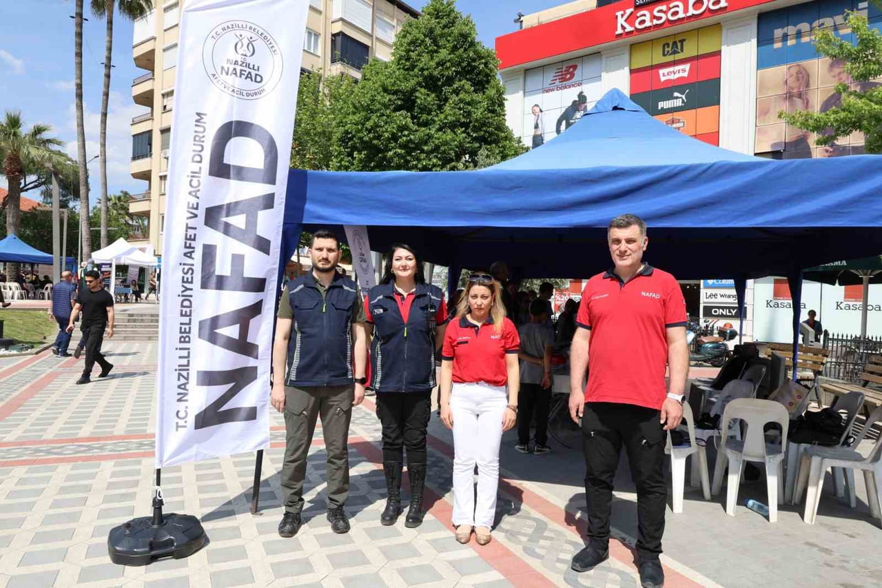 NAFAD STANDINA VATANDAŞLAR İLGİ GÖSTERDİ