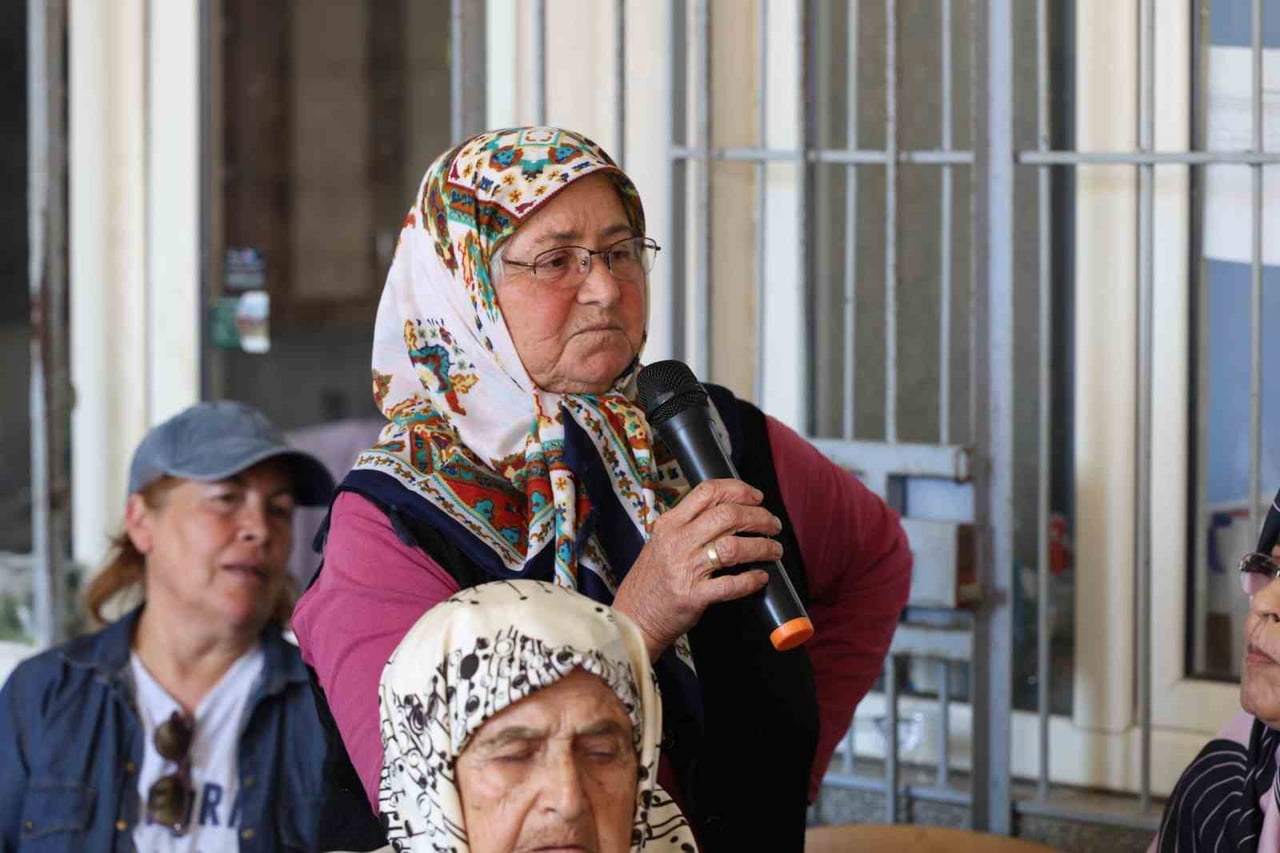 NAZİLLİ BELEDİYE BAŞKANI DR. ERTUĞRUL TETİK, VATANDAŞLARLA DOĞRUDAN İLETİŞİM KURMAK AMACIYLA...