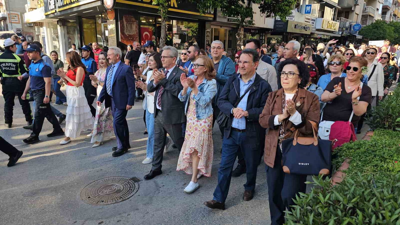NAZİLLİ’DE BAHARIN COŞKUSU KAKAVA ŞENLİKLERİ İLE BAŞLADI