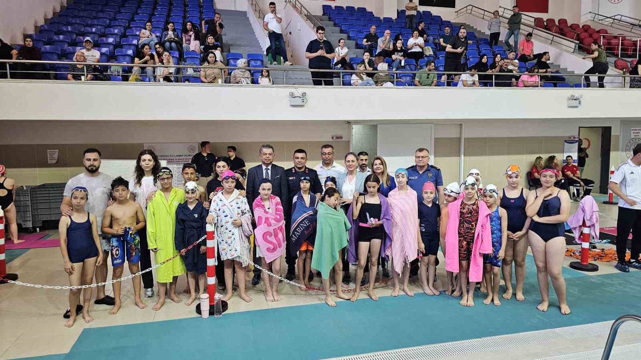 NAZİLLİ GENÇLİK VE SPOR İLÇE MÜDÜRLÜĞÜ TARAFINDAN 19 MAYIS ATATÜRK'Ü ANMA, GENÇLİK VE SPOR BAYRAMI...