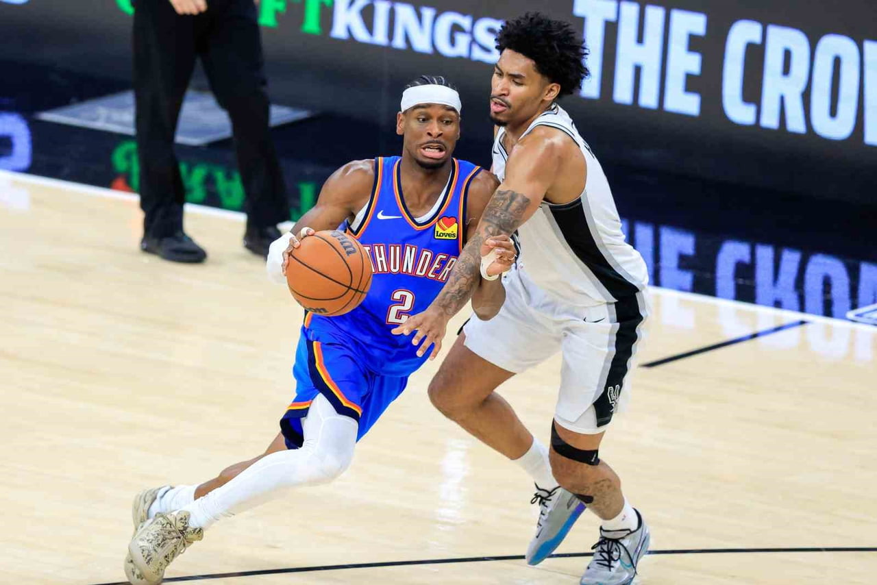 NBA BATI KONFERANSI FİNAL SERİSİNDE SAN ANTONİO SPURS, SAHASINDA OKLAHOMA CİTY THUNDER'I 103-82...