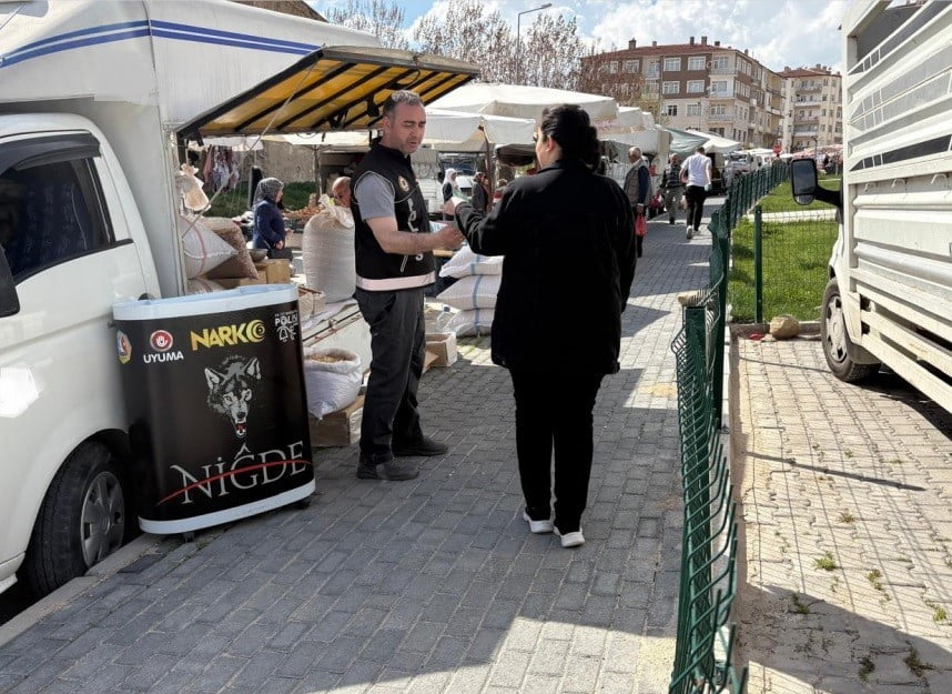 NİĞDE’DE NARKOTİK EKİPLERİNDEN BİLGİLENDİRME ÇALIŞMASI