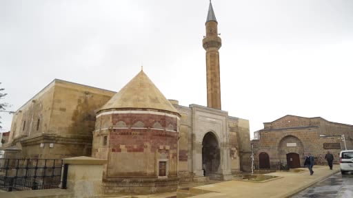 Niğde’nin tarihi mirası Sungurbey Camii’nde restorasyon tamamlandı