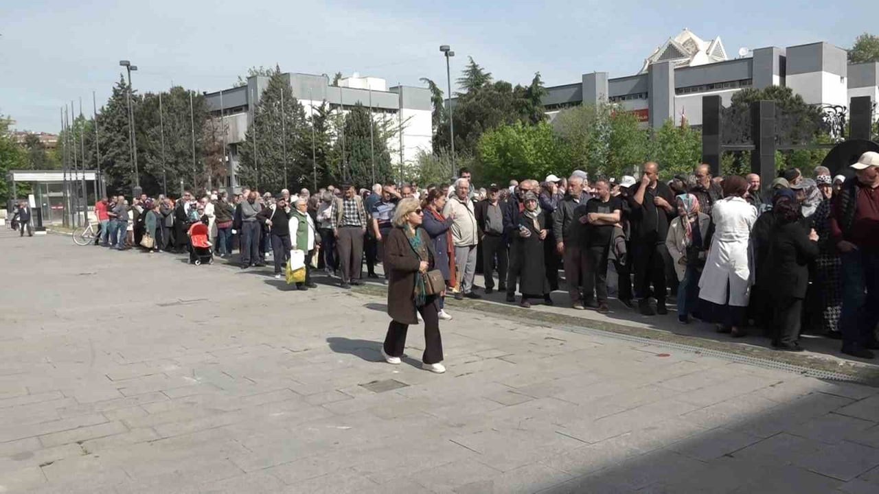 NİLÜFER BELEDİYESİ VE NİLÜFER TARIMSAL KALKINMA KOOPERATİFİ (NİLKOOP) İŞ BİRLİĞİYLE ‘FİDE BİZDEN...