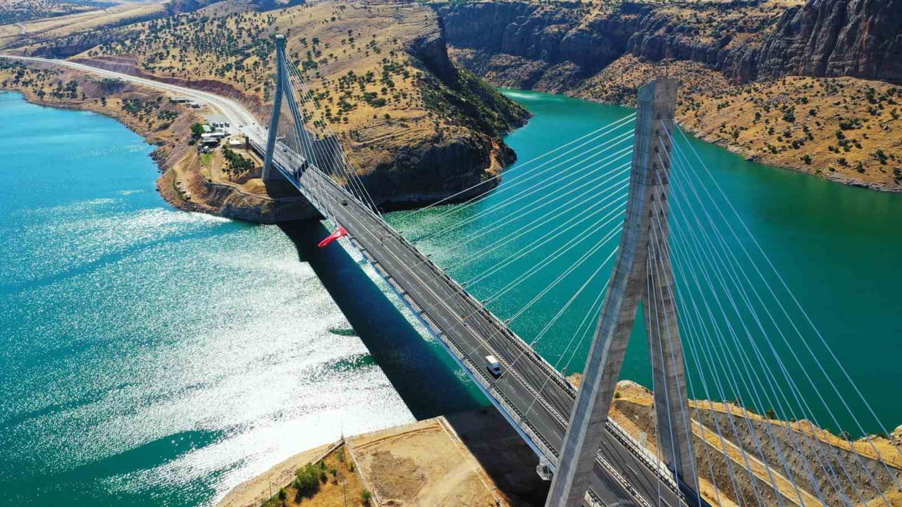 NİSSİBİ KÖPRÜSÜ