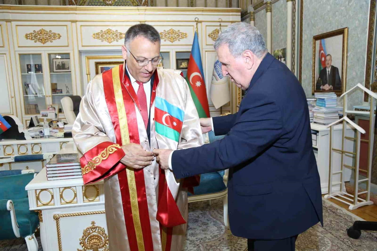 NOBEL ÖDÜLLÜ AZİZ SANCAR’IN ARDINDAN REKTÖR GÜREL’E DE FAHRİ PROFESÖRLÜK UNVANI...