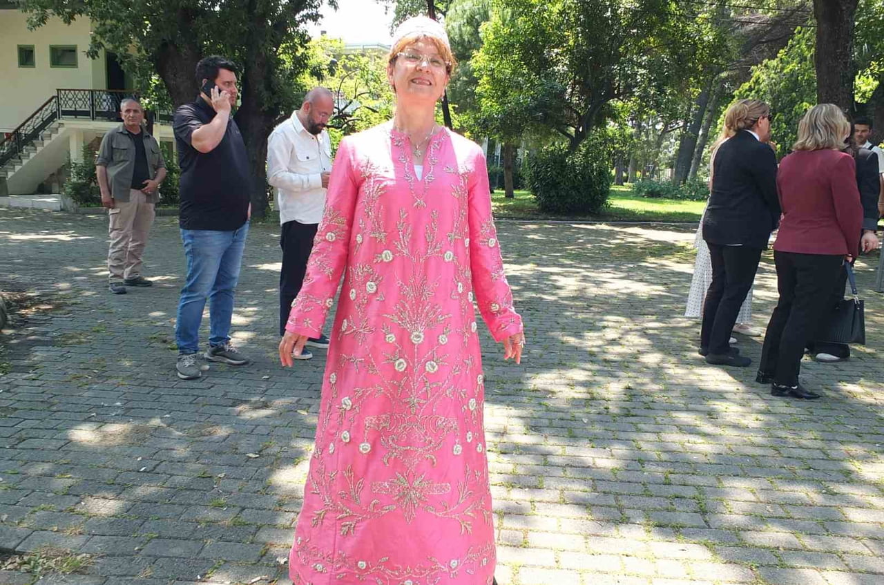 NURŞEN ERTUNÇ  VE GELİNLİĞİ