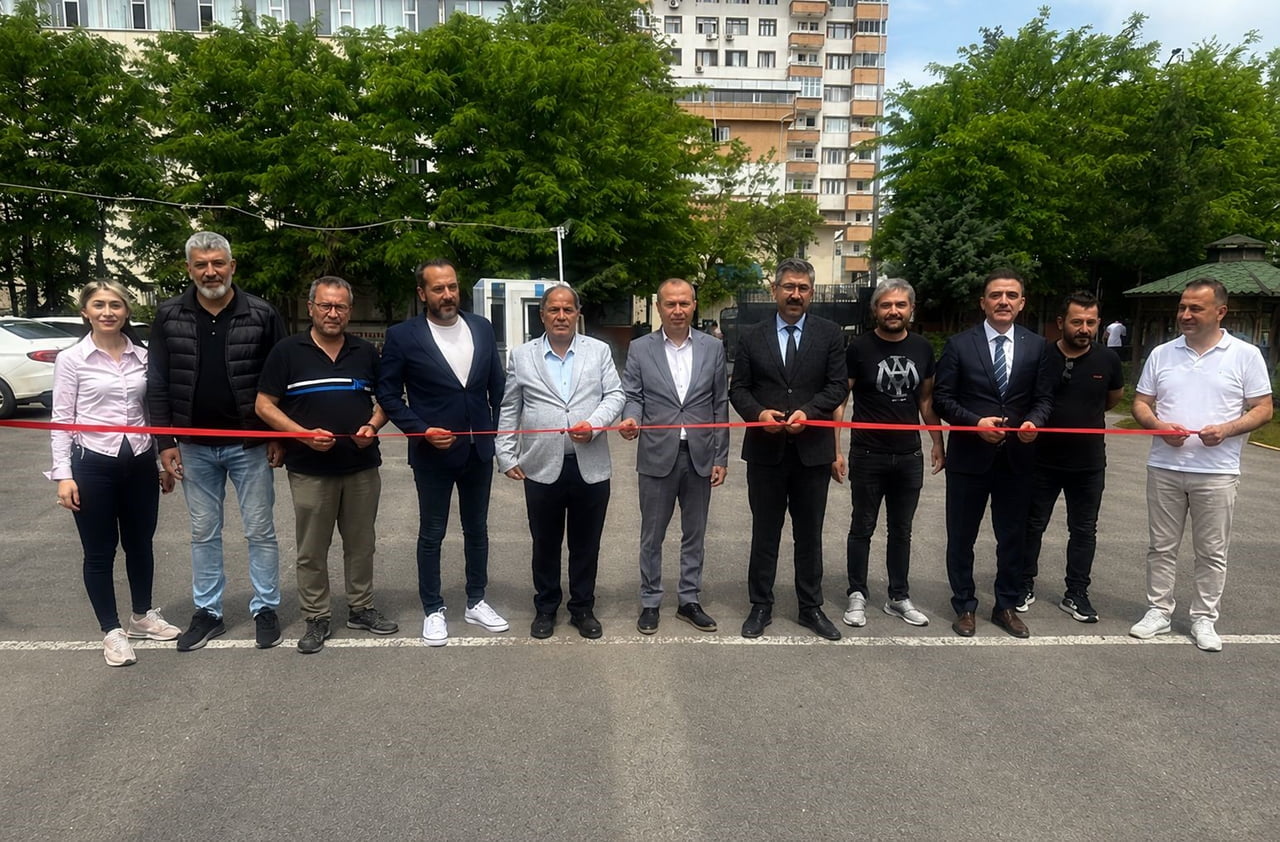 OKULUN PLASTİK SANATLAR ALANI ÖĞRENCİLERİ TARAFINDAN HAZIRLANAN YIL SONU SERGİSİ AÇILDI.