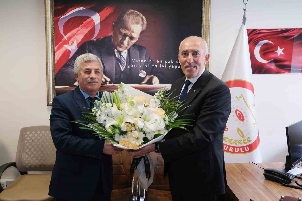 OLAĞAN GENEL KURUL'DA GÜVEN TAZELEYEREK YENİDEN BAŞKANLIĞA SEÇİLEN KAYSERİ ESNAF VE SANATKARLAR...