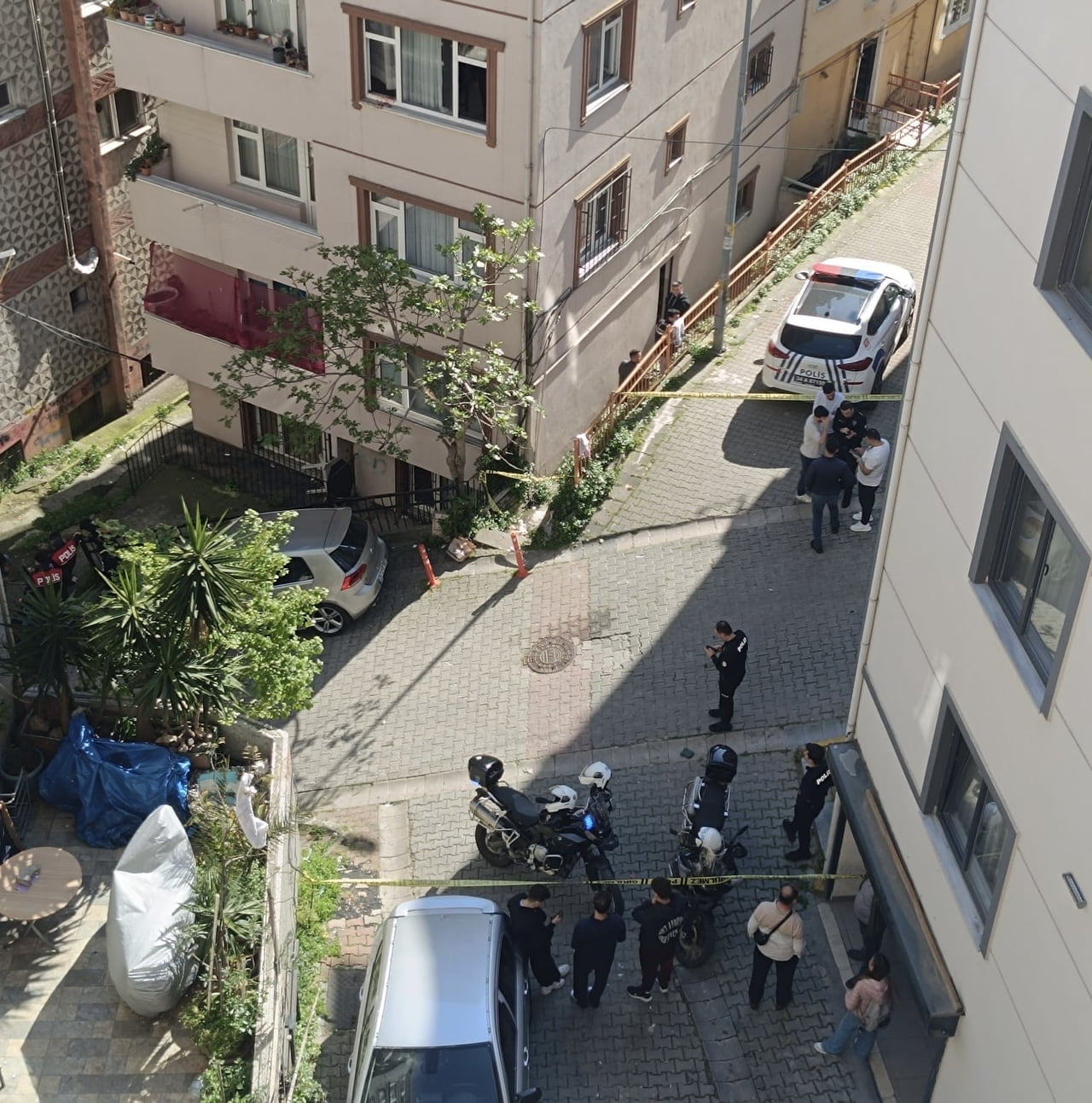 OLAY, KAĞITHANE ÇELİKTEPE MAHALLESİ'NDE MEYDANA GELDİ.