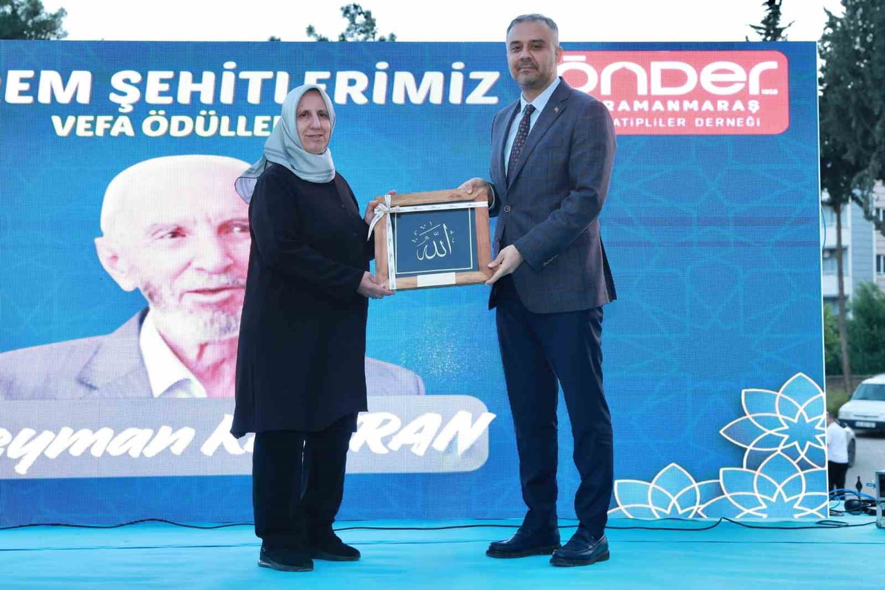 ONİKİŞUBAT BELEDİYE BAŞKANI HANİFİ TOPTAŞ, İMAM HATİP LİSELERİNİN SADECE BİR EĞİTİM KURUMU...