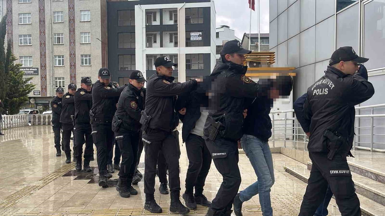 OPERASYON KAPSAMINDA GÖZALTINA ALINARAK 7 MAYIS TARİHİNDE ADLİYEYE SEVK EDİLEN 46 ŞÜPHELİDEN 11'İ...
