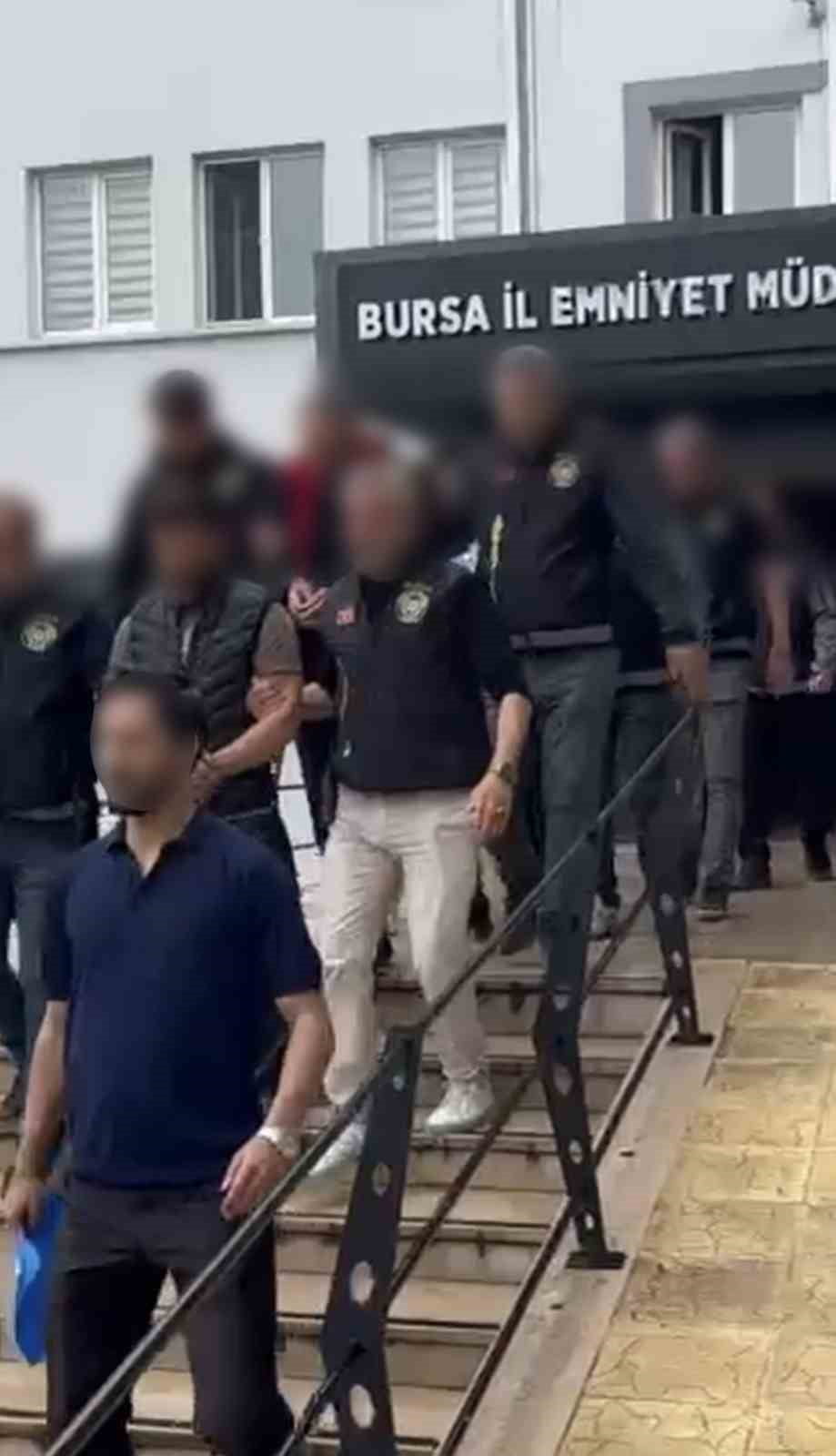 OPERASYONDA 3 KİŞİ TUTUKLANDI.