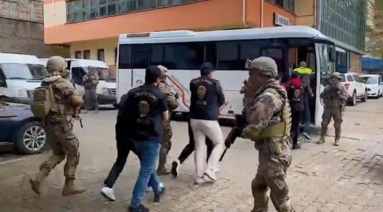 OPERASYONLARDA 32 ŞÜPHELİ YAKALANDI