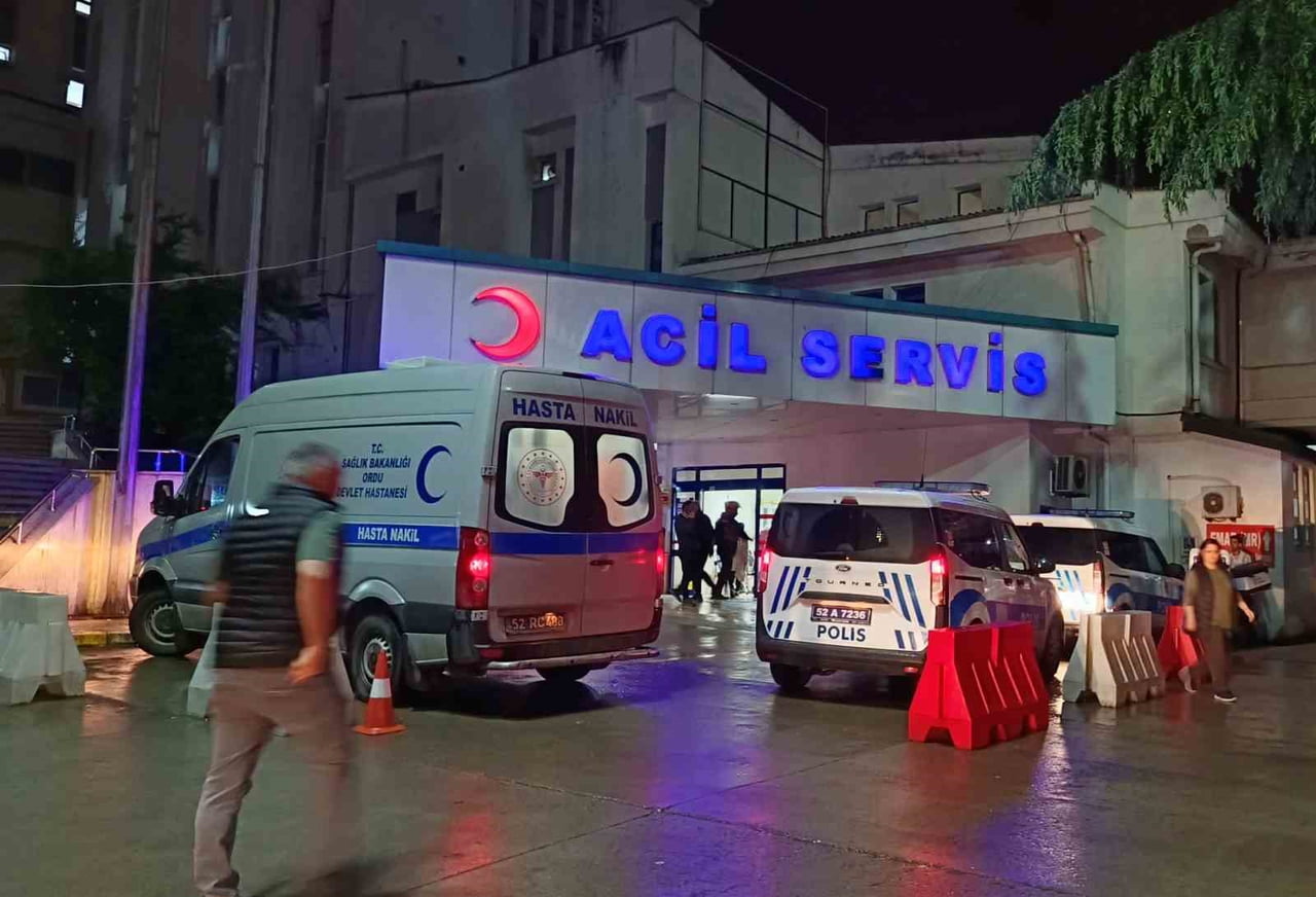 ORDU'DA BİR TEKSTİL FABRİKASINDA ÇALIŞAN 21 İŞÇİ, YEDİKLERİ YEMEĞİN ARDINDAN RAHATSIZLANINCA...