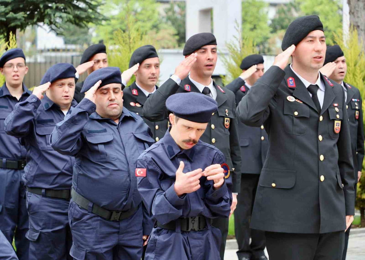 ORDU İL JANDARMA KOMUTANLIĞI'NDA ENGELLİ VATANDAŞLAR İÇİN, 'TEMSİLİ ASKERLİK YEMİN TÖRENİ'...