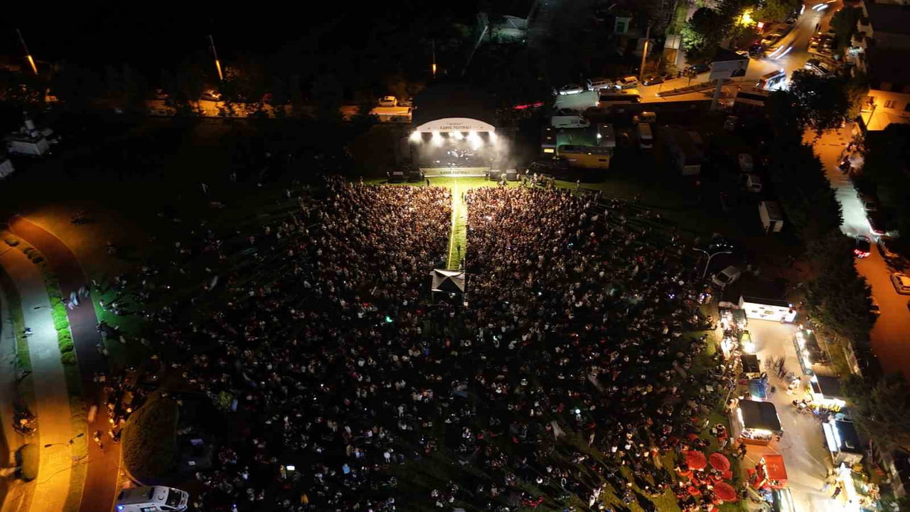 OSMANGAZİ’DE 3 GÜN BOYUNCA BURSALILARI KAHVE VE MÜZİKLE BULUŞTURAN BURSA KAHVE FESTİVALİ’Nİ...