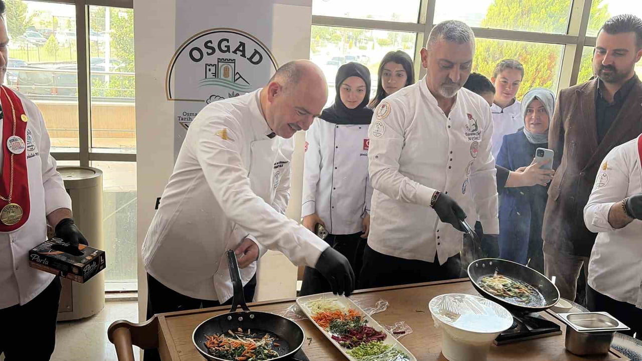 OSMANİYE'DE "TÜRK MUTFAĞI HAFTASI" KAPSAMINDA DÜZENLENEN PROGRAMDA YÖRESEL LEZZETLER TANITILDI....