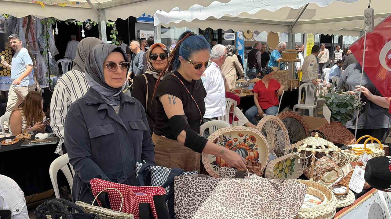 OSMANİYE’DE BU YIL İKİNCİSİ DÜZENLENEN OSMANİYE LEZZET FESTİVALİ’NE KADIN GİRİŞİMCİLER DAMGA...