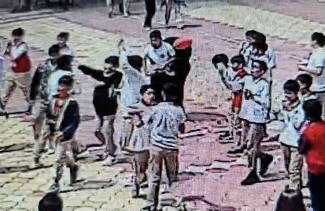 OSMANİYE’DE TENEFFÜS SIRASINDA NEFES BORUSUNA MISIR PARÇASI KAÇAN İLKOKUL ÖĞRENCİSİ, NÖBETÇİ...