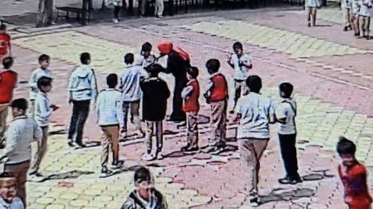 OSMANİYE’DE TENEFFÜS SIRASINDA NEFES BORUSUNA MISIR PARÇASI KAÇAN İLKOKUL ÖĞRENCİSİ, NÖBETÇİ...