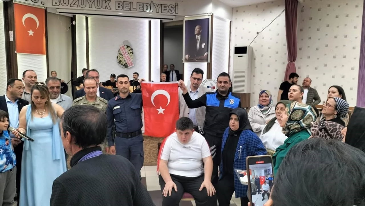 ÖZEL İHTİYAÇLI SELİM CAN’IN ASKERLİK HAYALİ GERÇEK OLDU
