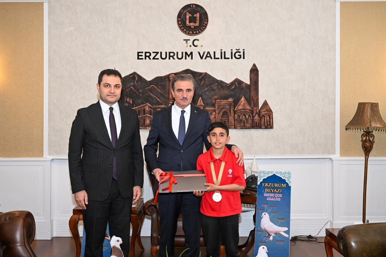 PASİNLER KAYMAKAMI SAYIN YUNUS EMRE TEMEL VE İLÇE MİLLİ EĞİTİM MÜDÜRÜ SAYIN HAKAN ÇINAR, TÜBİTAK...