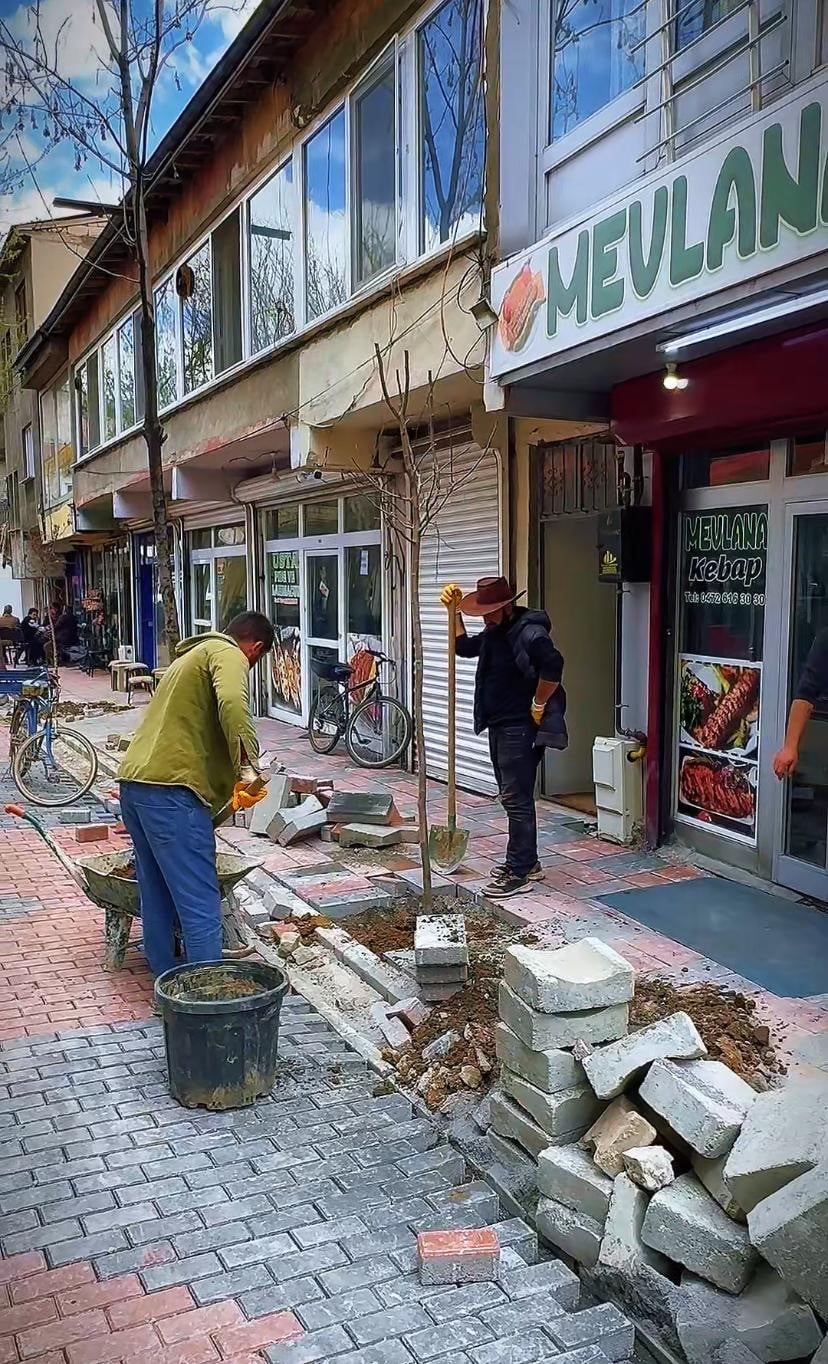 PATNOS BELEDİYESİ TARAFINDAN BUHARA SOKAK'TA YÜRÜTÜLEN KİLİTLİ PARKE TAŞI, KALDIRIM YENİLEME VE...