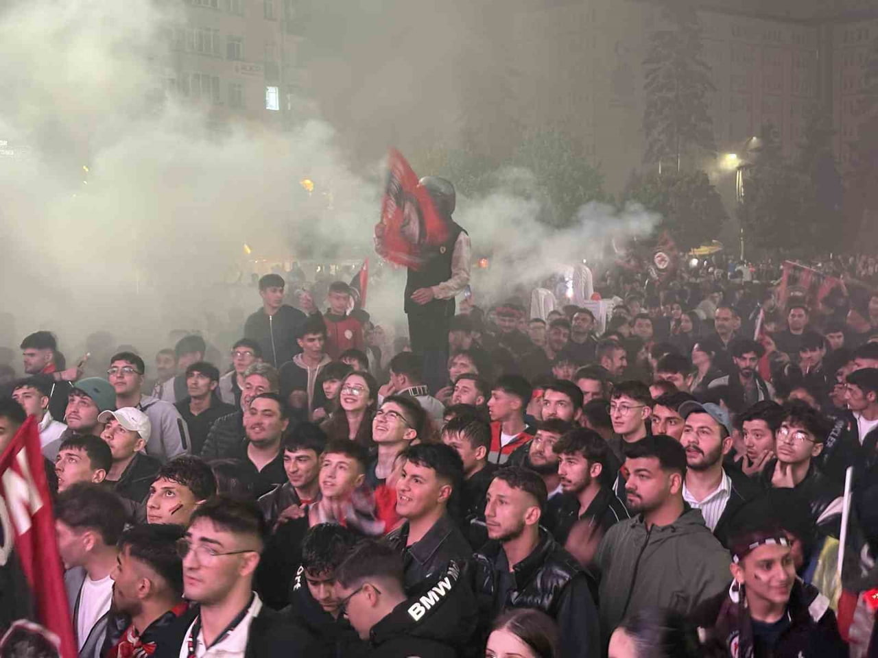 PLAY-OFF FİNAL MAÇINDA ESENLER EROKSPOR'U 2-0 MAĞLUP EDEN ÇORUM FK'NİN SÜPER LİG'E YÜKSELMESİNİN...