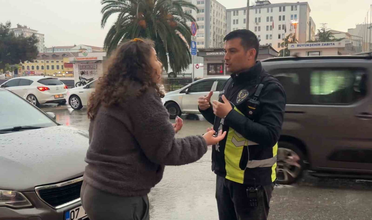 POLİSE DAKİKALARCA DİL DÖKTÜ, DİĞER SÜRÜCÜ İSE 'YİNE YAPARIM' DEDİ: KORSAN TAKSİLERE 200 BİN TL...