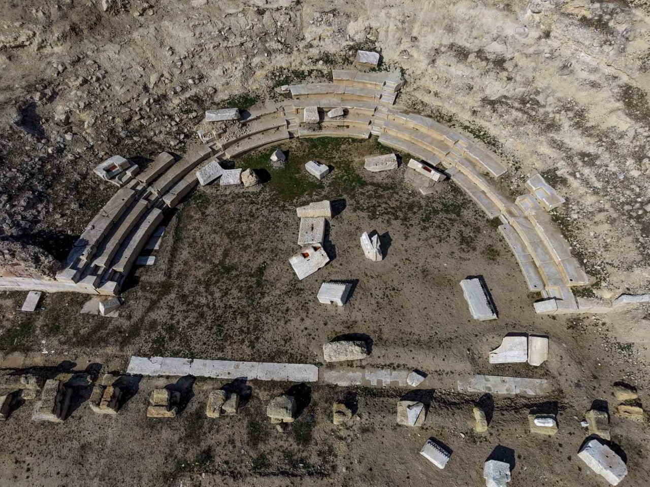 POMPEİOPOLİS ANTİK KENTİ'NDE TİYATRO ALANINDA SÜRDÜRÜLEN KAZI ÇALIŞMALARI TAMAMLANDI.