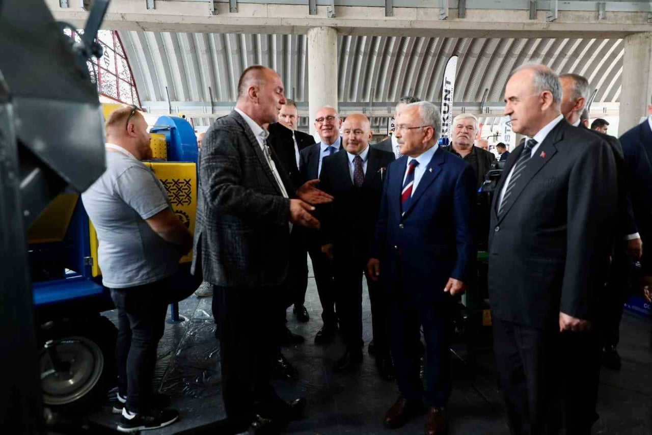 PROGRAMDA, SEKTÖR TEMSİLCİLERİ İLE PROTOKOL BİR ARAYA GELDİ.