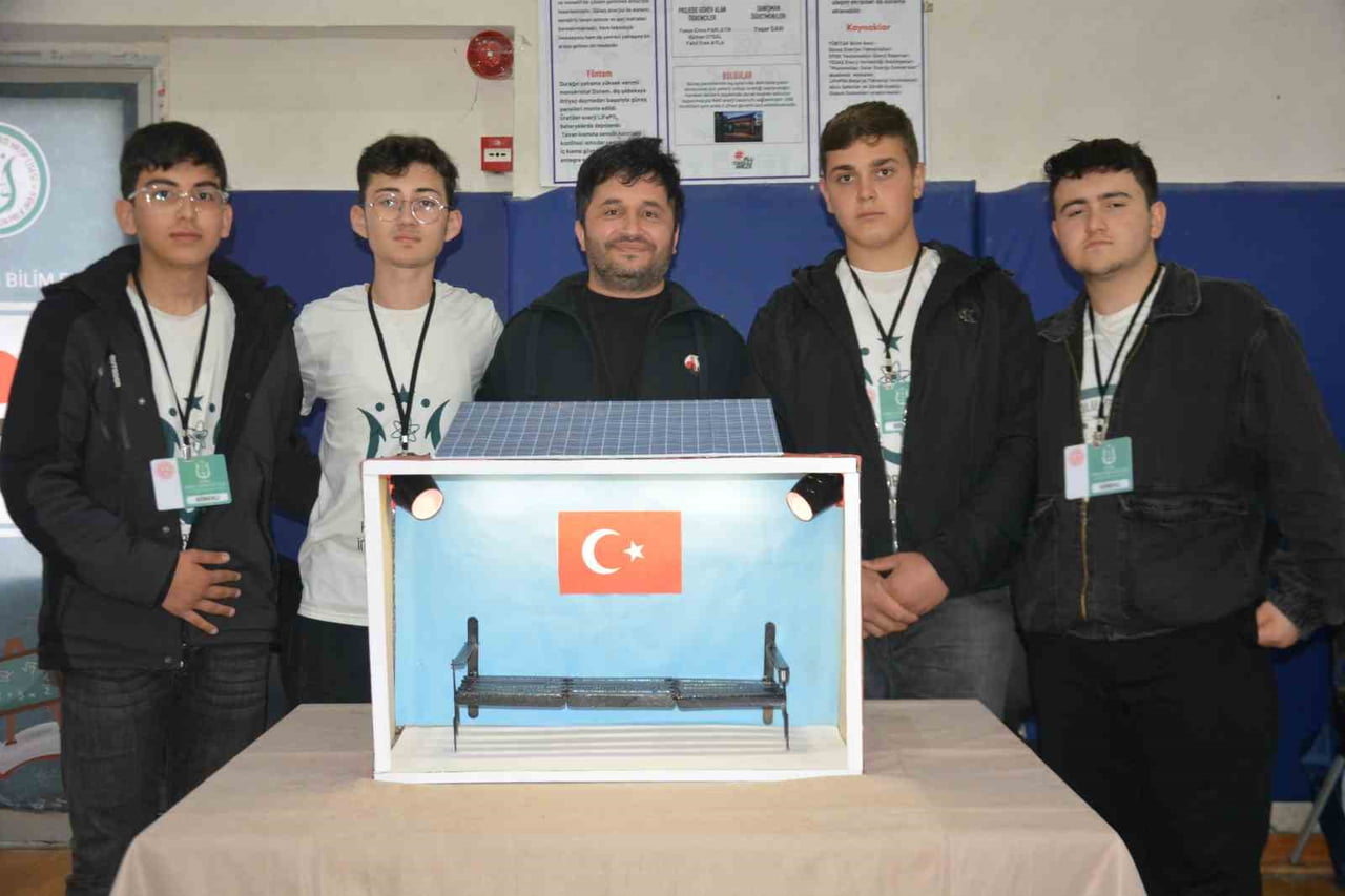 PROJE YÜRÜTÜCÜSÜ ÖĞRETMEN VE ÖĞRENCİLERİN ÇALIŞMALARI